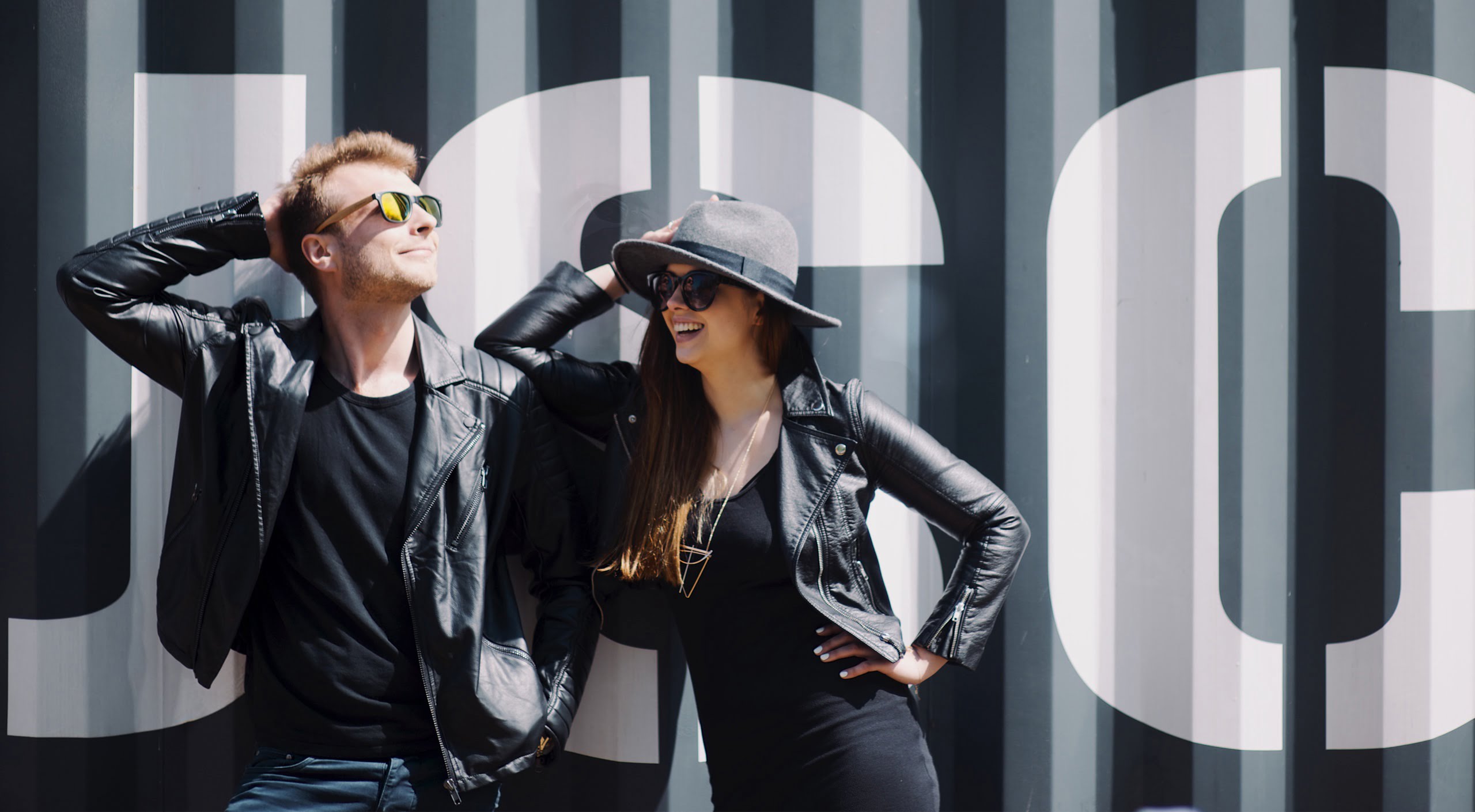 sesja narzeczeńska w mieście